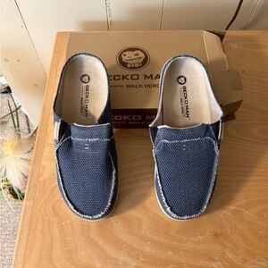 New Gecko Man Blue Slip-On Men's Shoes new 9.5